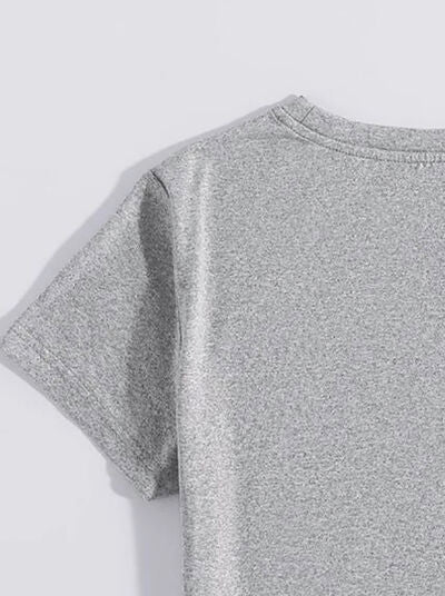 IT'S MARDI GRAS Y'ALL Round Neck T-Shirt - Carbone's Marketplace