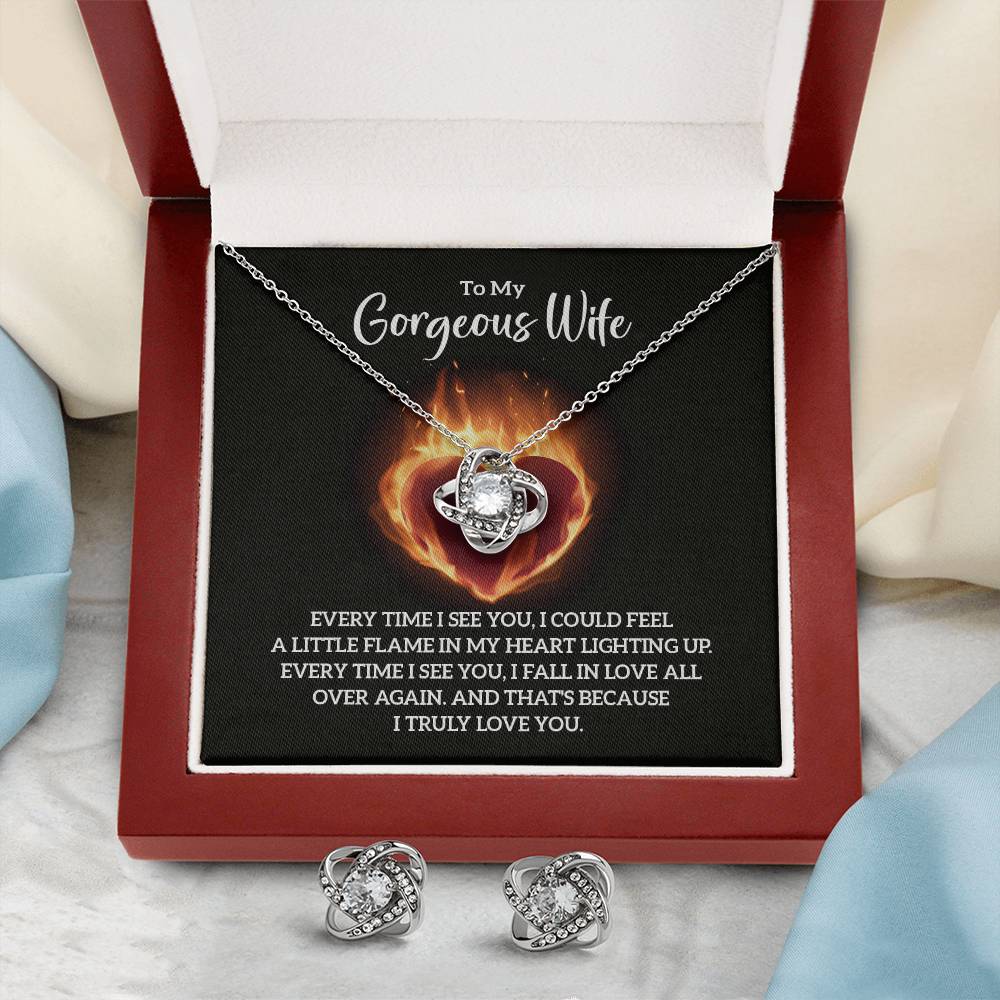 Timeless Elegance: Love Knot Necklace & Earring Set – Exquisite Jewelry for Unforgettable Moments - Carbone's Marketplace