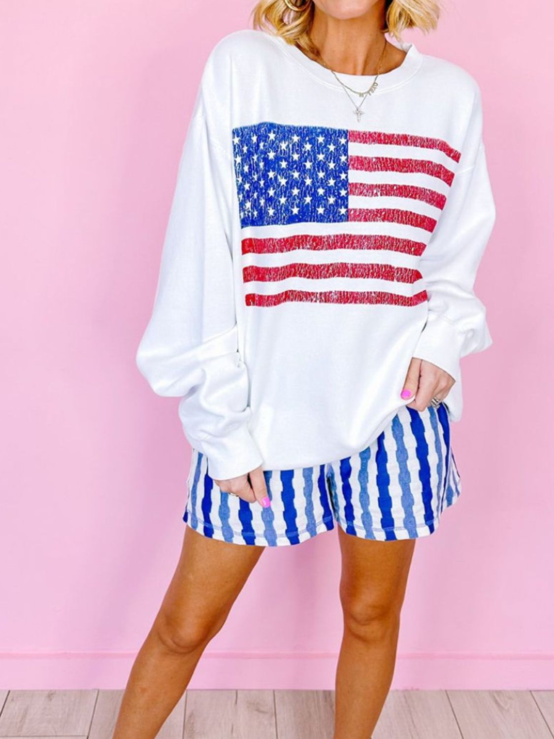 US Flag Round Neck Long Sleeve Sweatshirt - Carbone's Marketplace