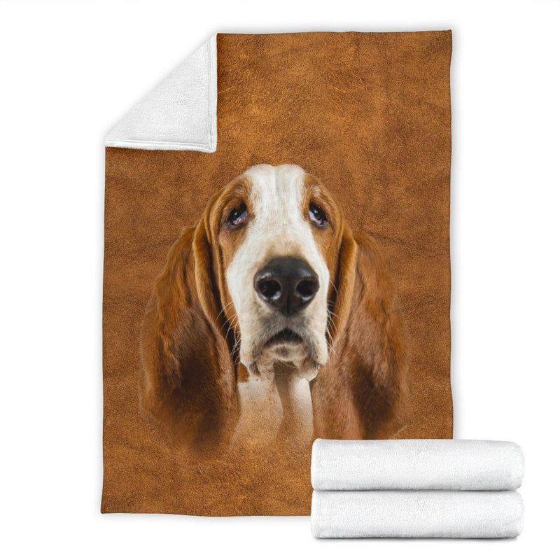 Basset Hound Face Hair - Carbone&