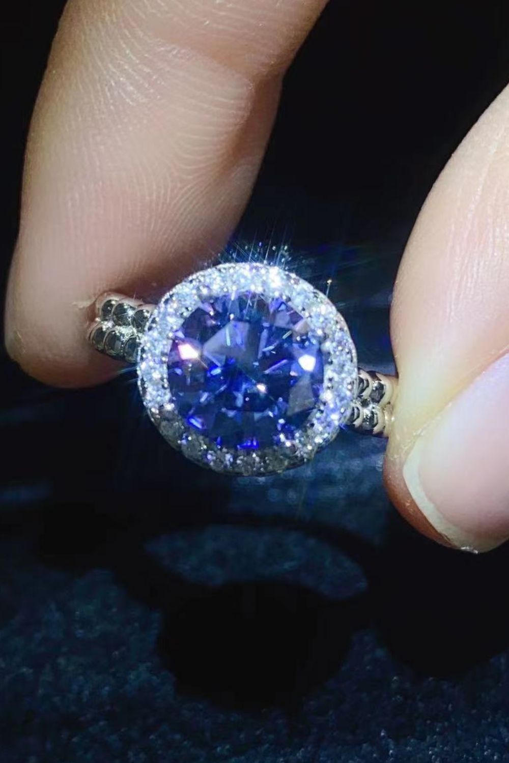 Let It Go 2 Carat Moissanite Ring - Carbone's Marketplace