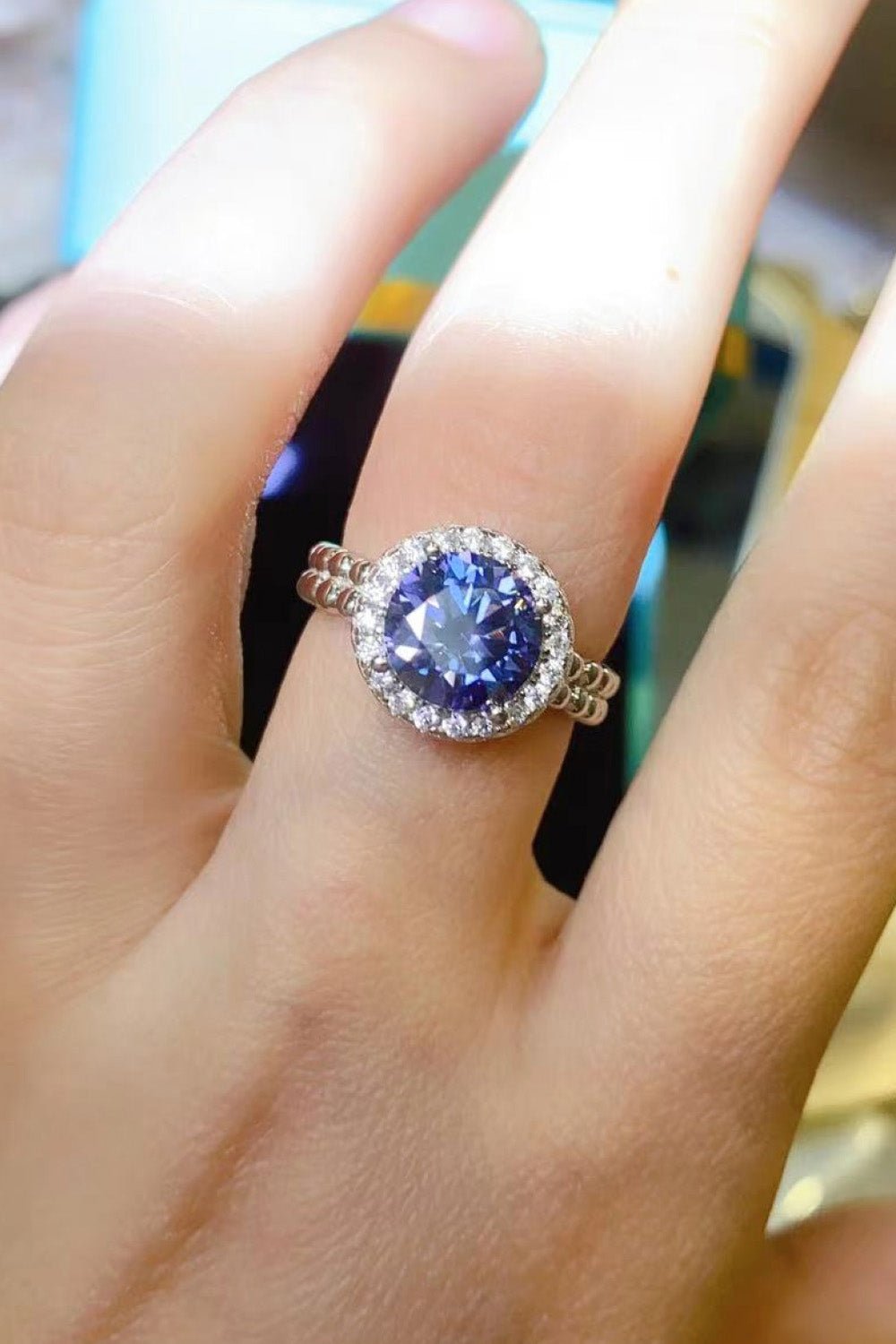 Let It Go 2 Carat Moissanite Ring - Carbone's Marketplace