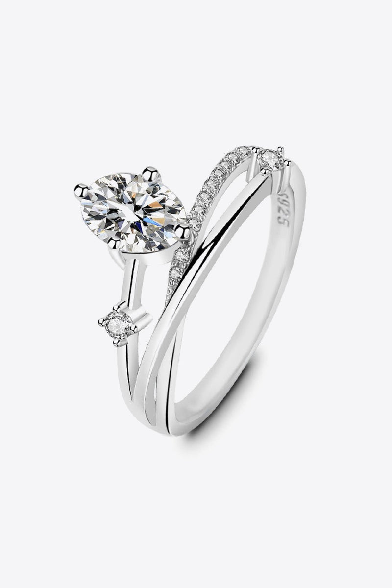 Moissanite Crisscross Ring - Carbone&