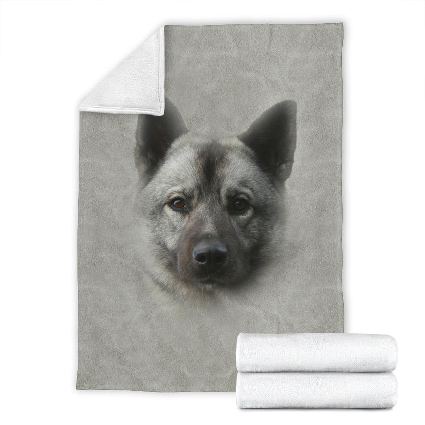 Norwegian Elkhound Face Hair - Carbone's Marketplace